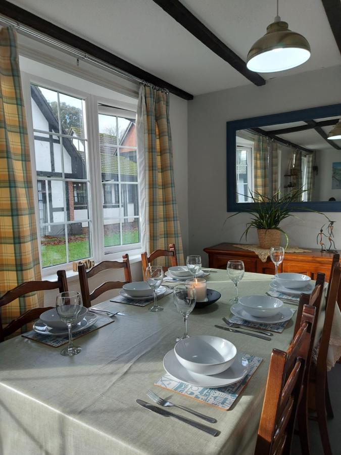 3.9. Tudor Court Hayle Kültér fotó